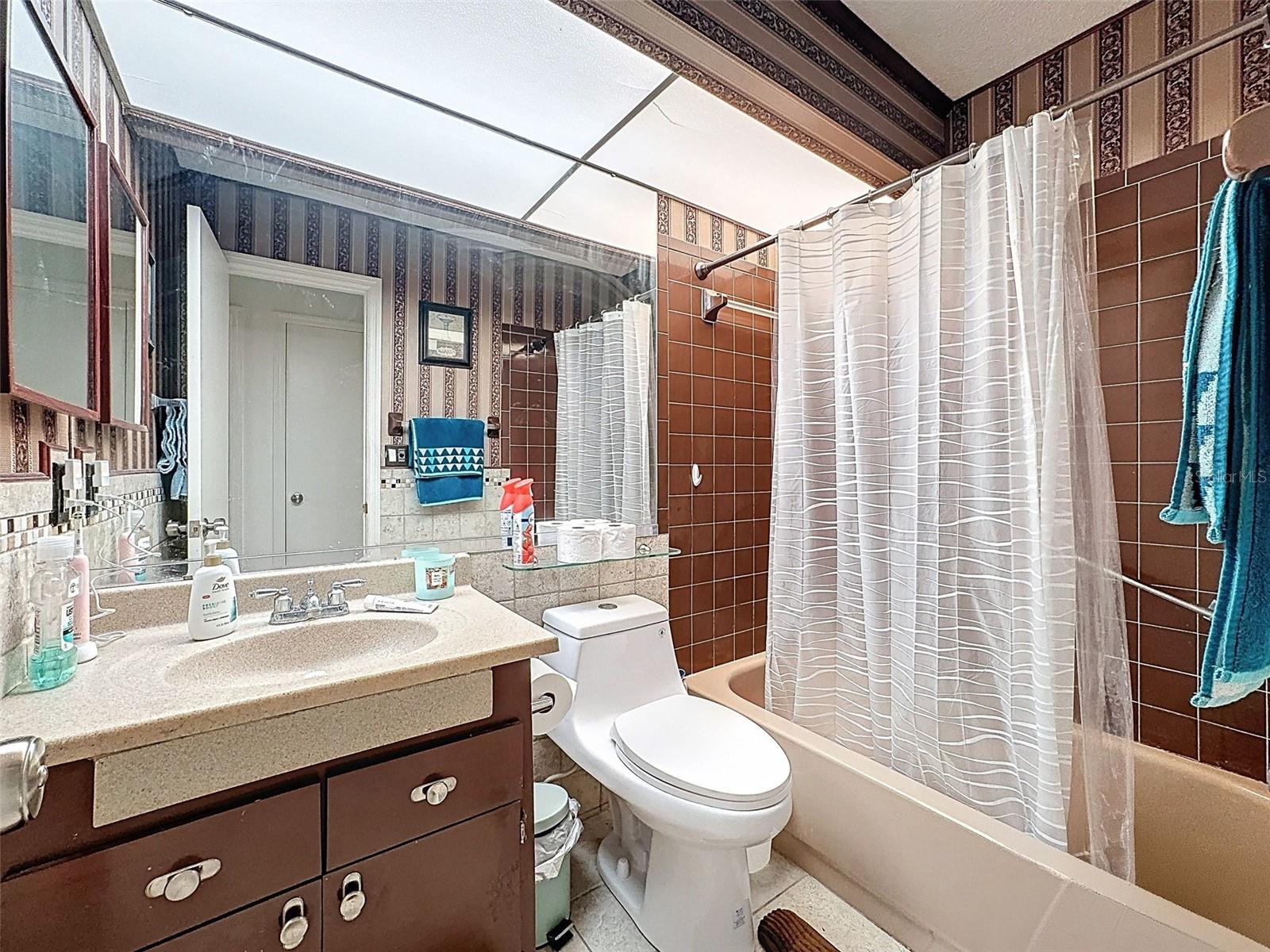 Image 14 of 23 For 7569 Heather Walk Drive