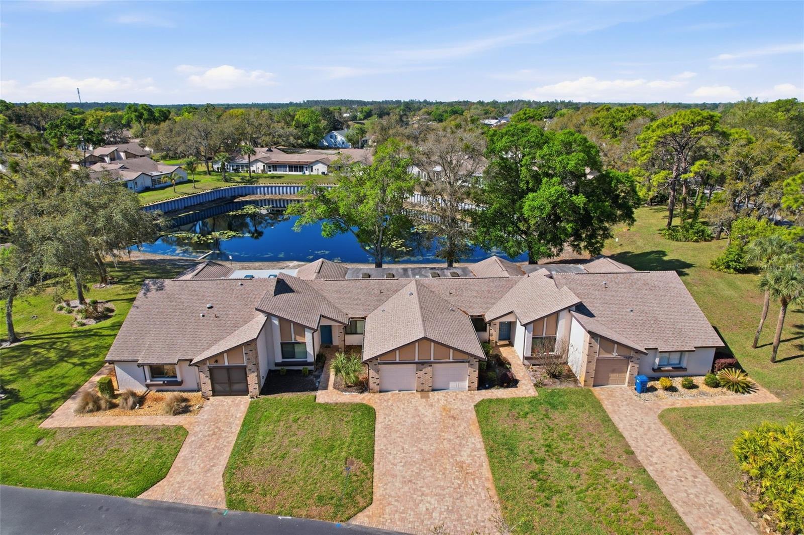 Image 5 of 23 For 7569 Heather Walk Drive