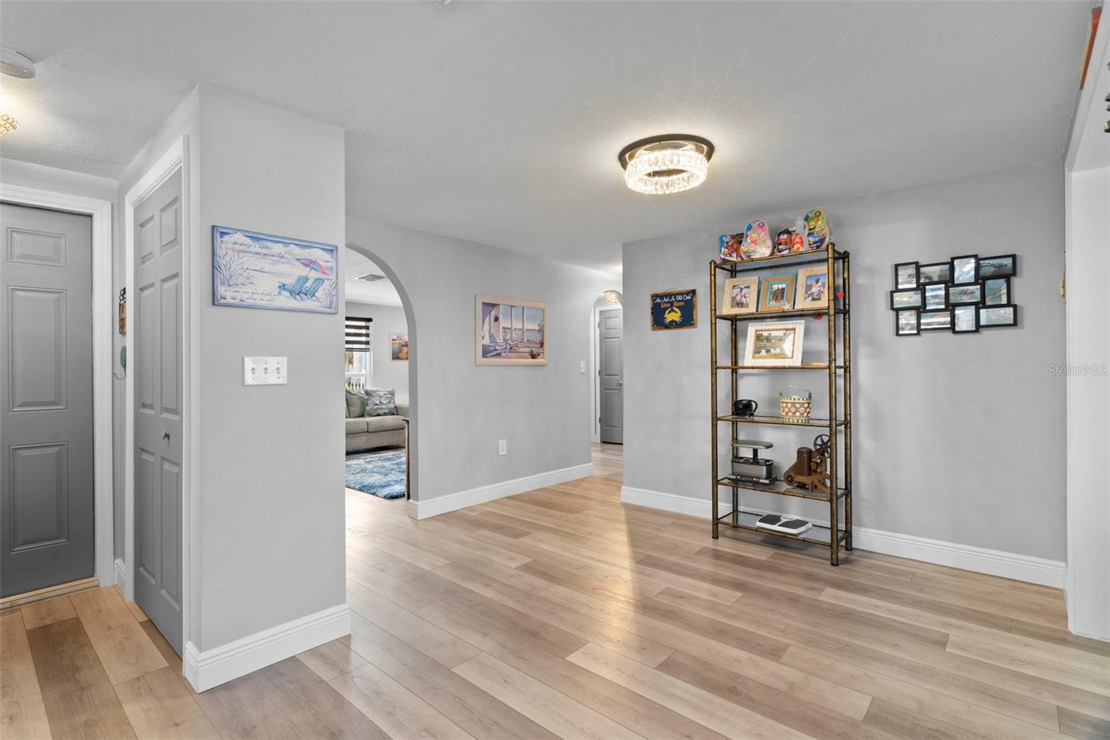 Image 22 of 75 For 15627 Donzi Drive