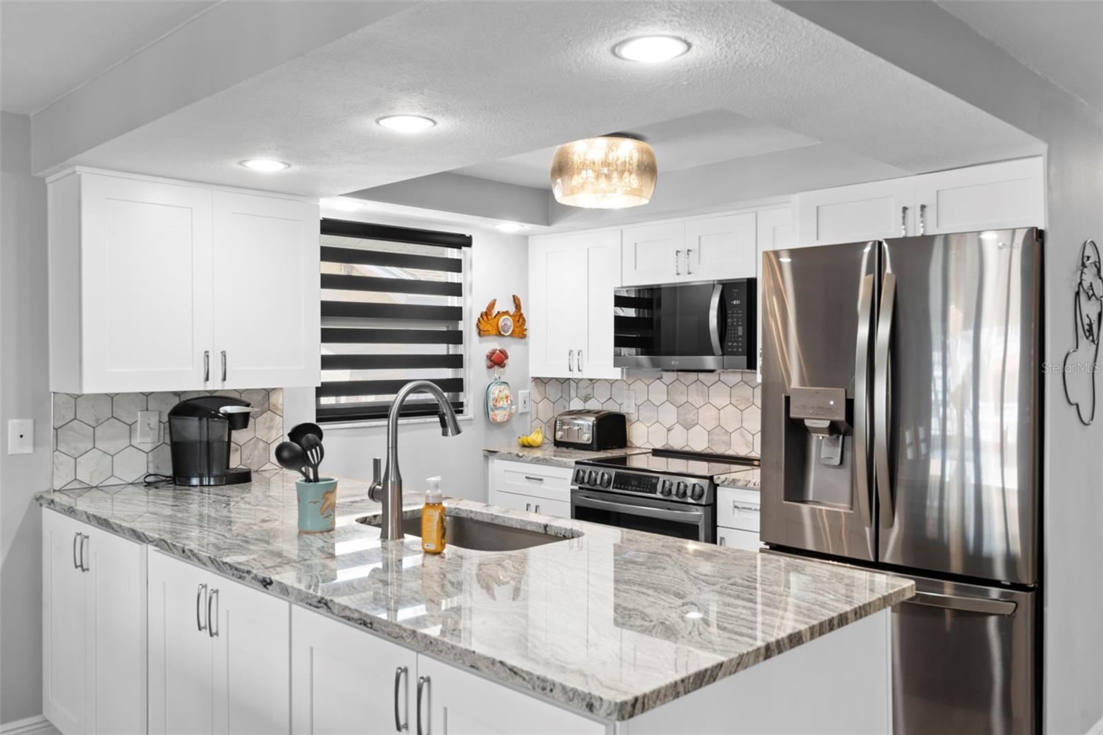 Image 27 of 75 For 15627 Donzi Drive