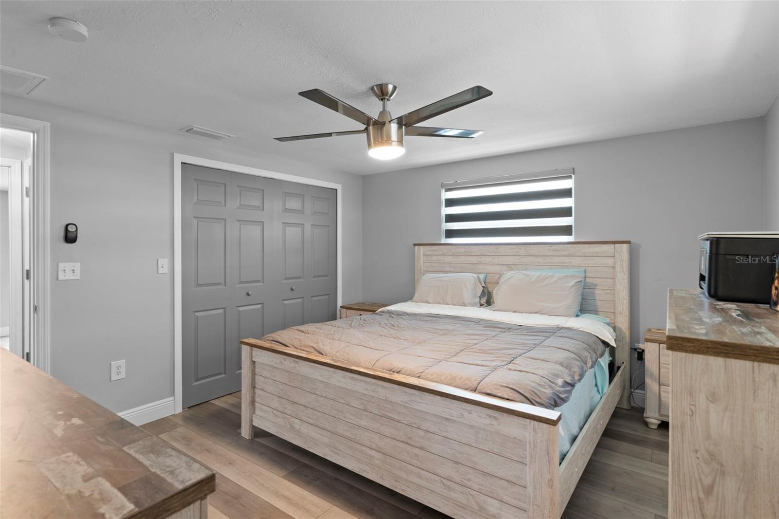 Image 34 of 75 For 15627 Donzi Drive