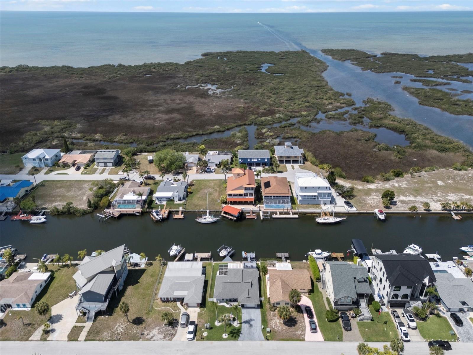 Image 6 of 75 For 15627 Donzi Drive