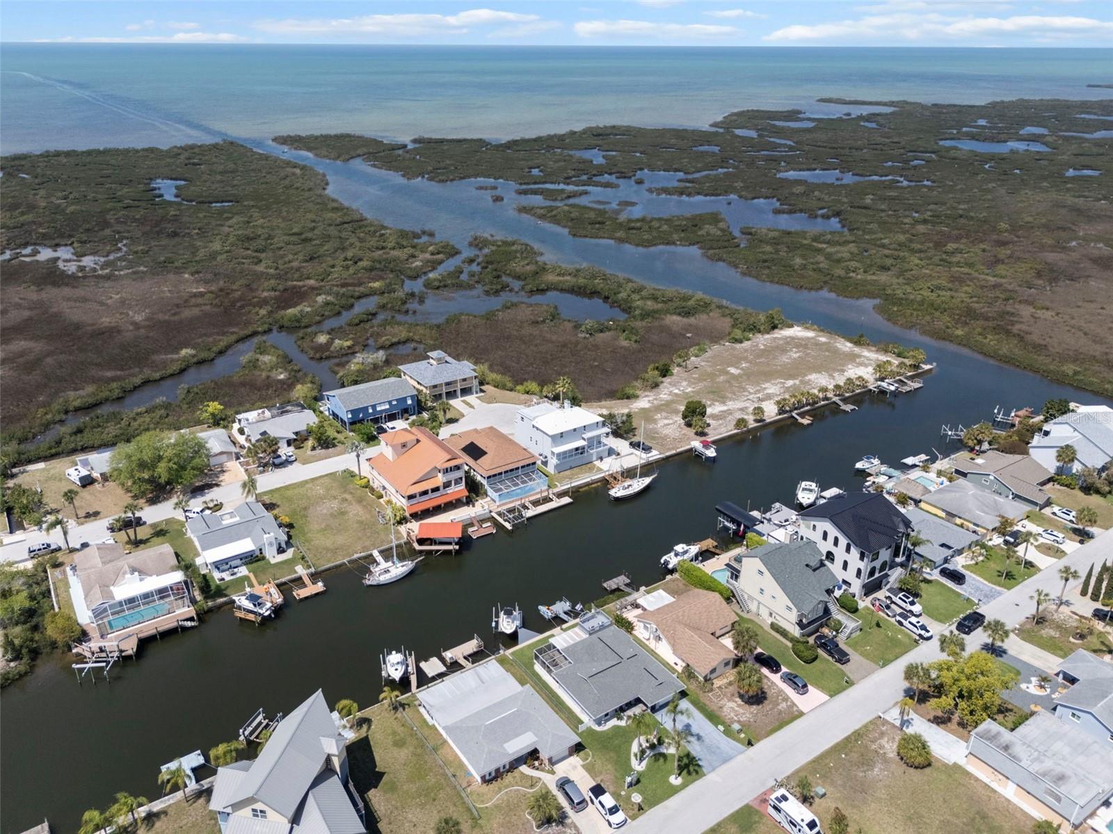 Image 8 of 75 For 15627 Donzi Drive