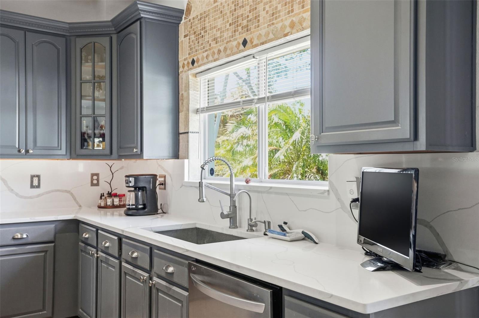 Image 27 of 81 For 11718 Stonewood Gate Drive