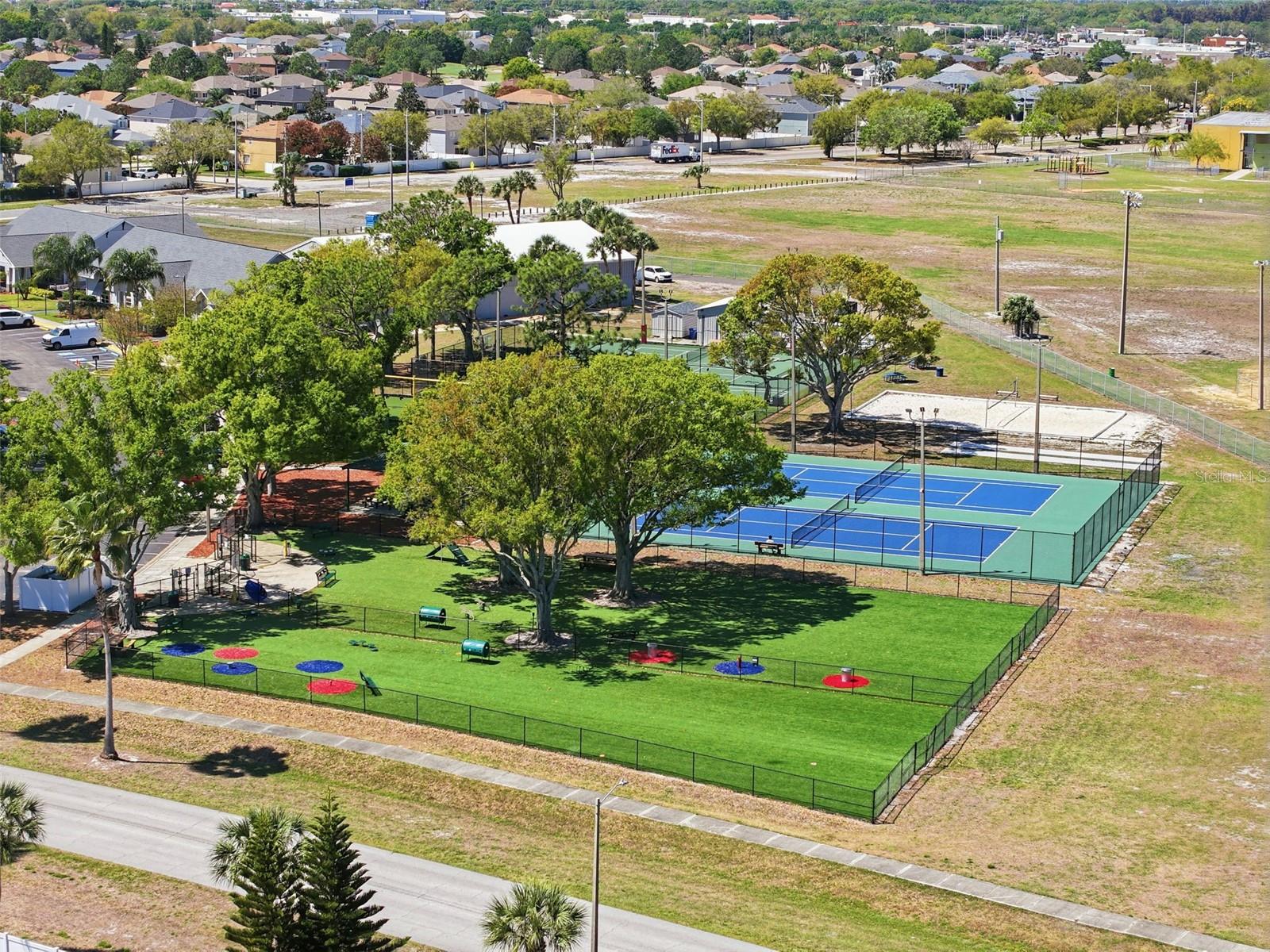 Image 73 of 81 For 11718 Stonewood Gate Drive