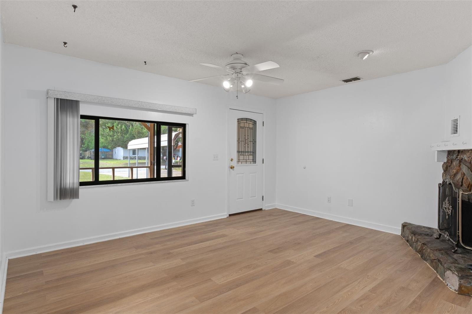 Image 10 of 37 For 7095 Greenwood Lane