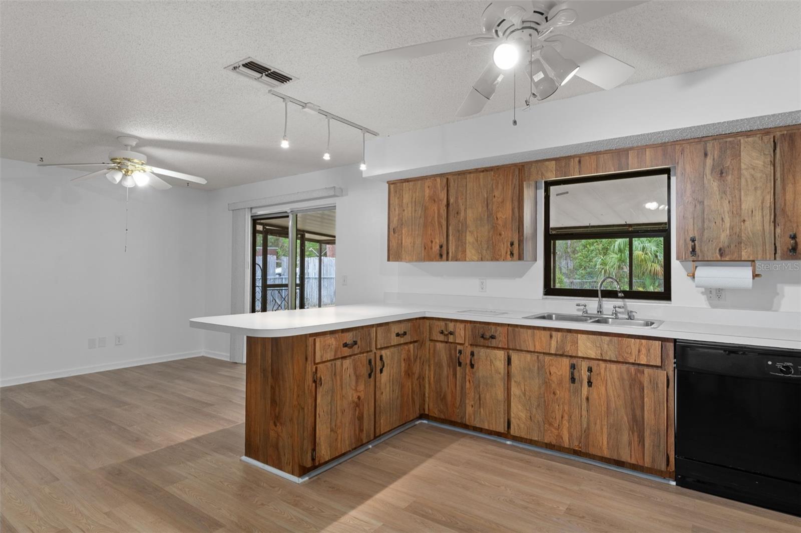 Image 12 of 37 For 7095 Greenwood Lane