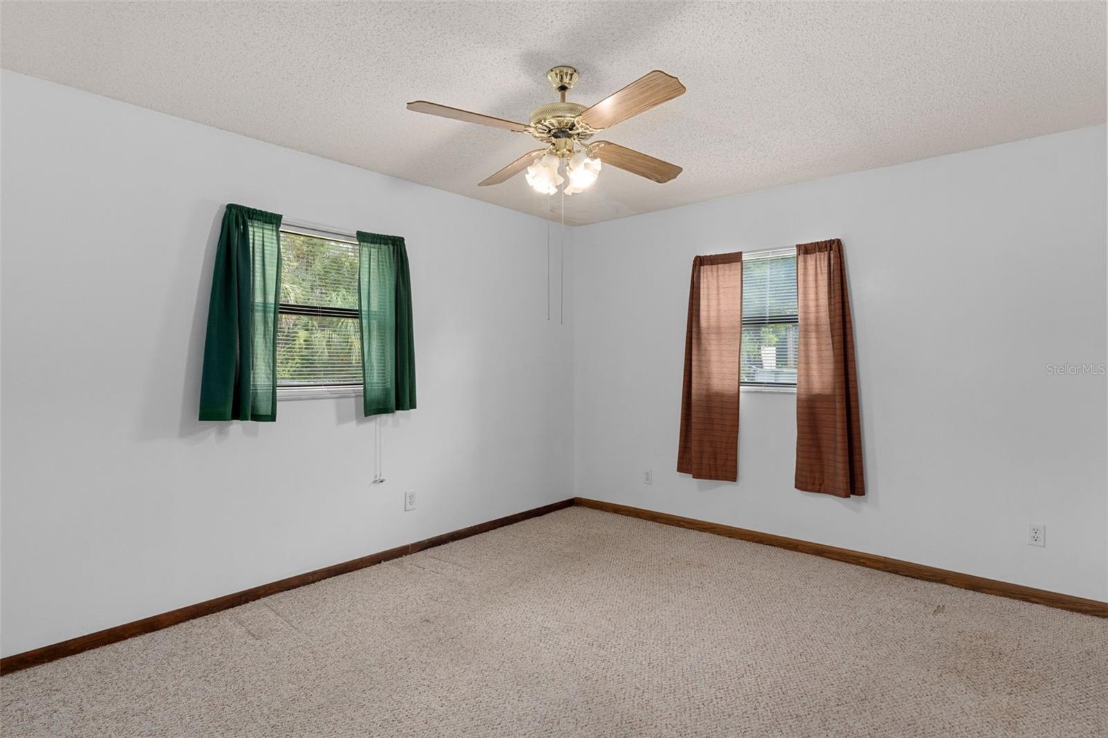 Image 17 of 37 For 7095 Greenwood Lane