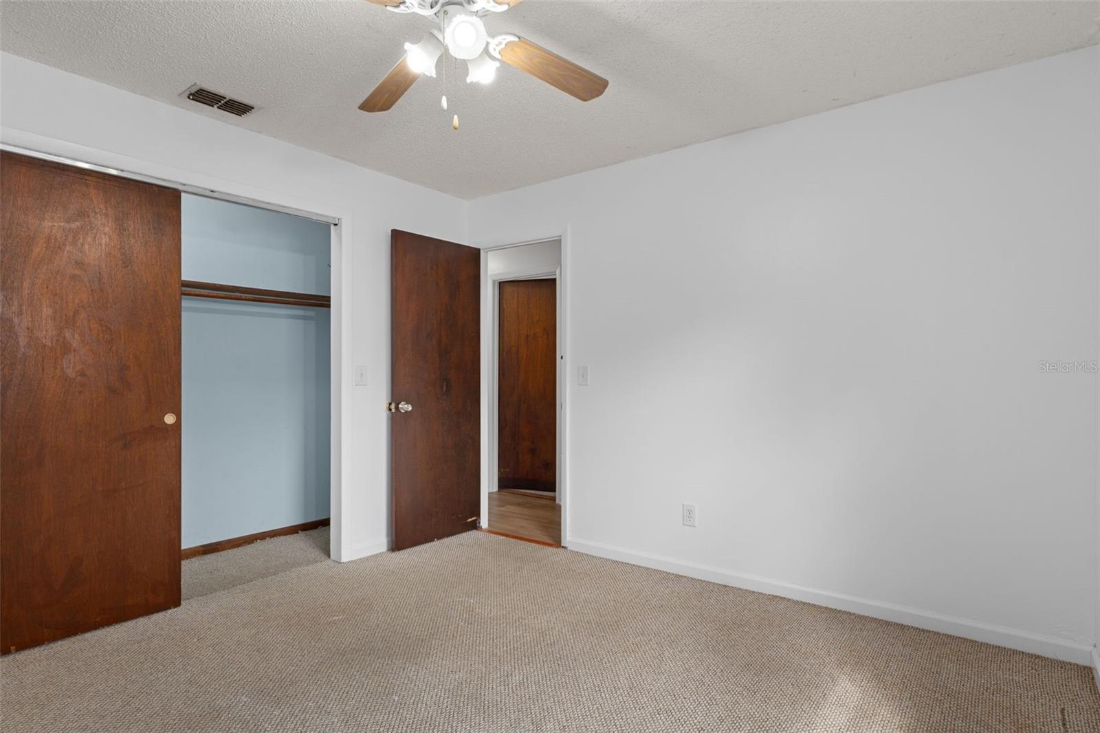 Image 23 of 37 For 7095 Greenwood Lane