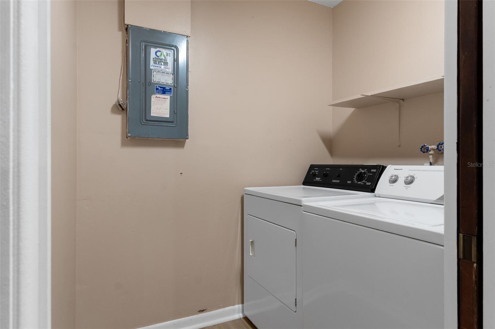 Image 31 of 37 For 7095 Greenwood Lane