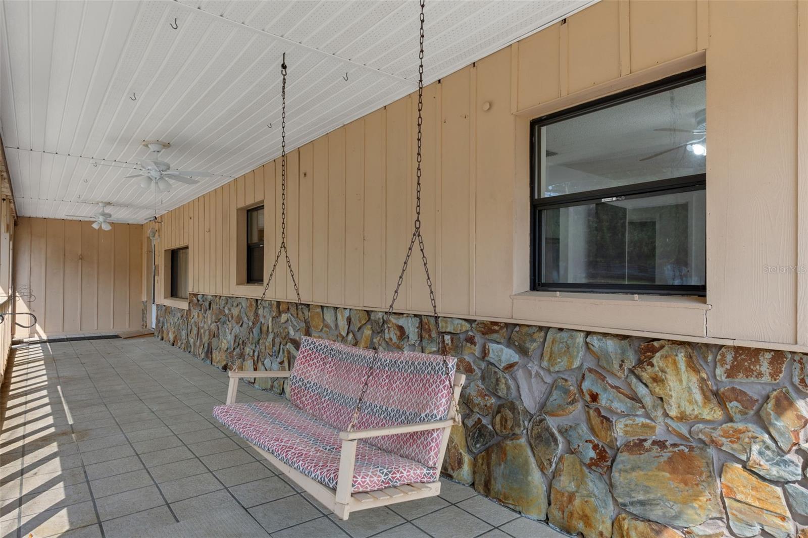 Image 7 of 37 For 7095 Greenwood Lane