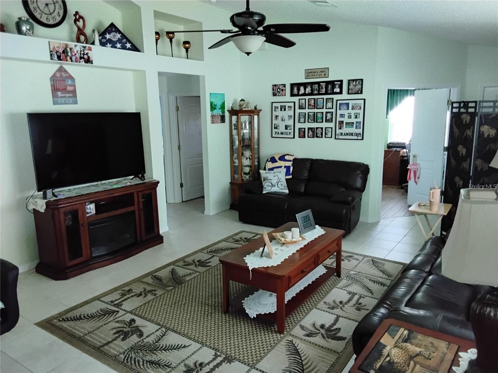 Image 6 of 42 For 2930 Plantain Drive