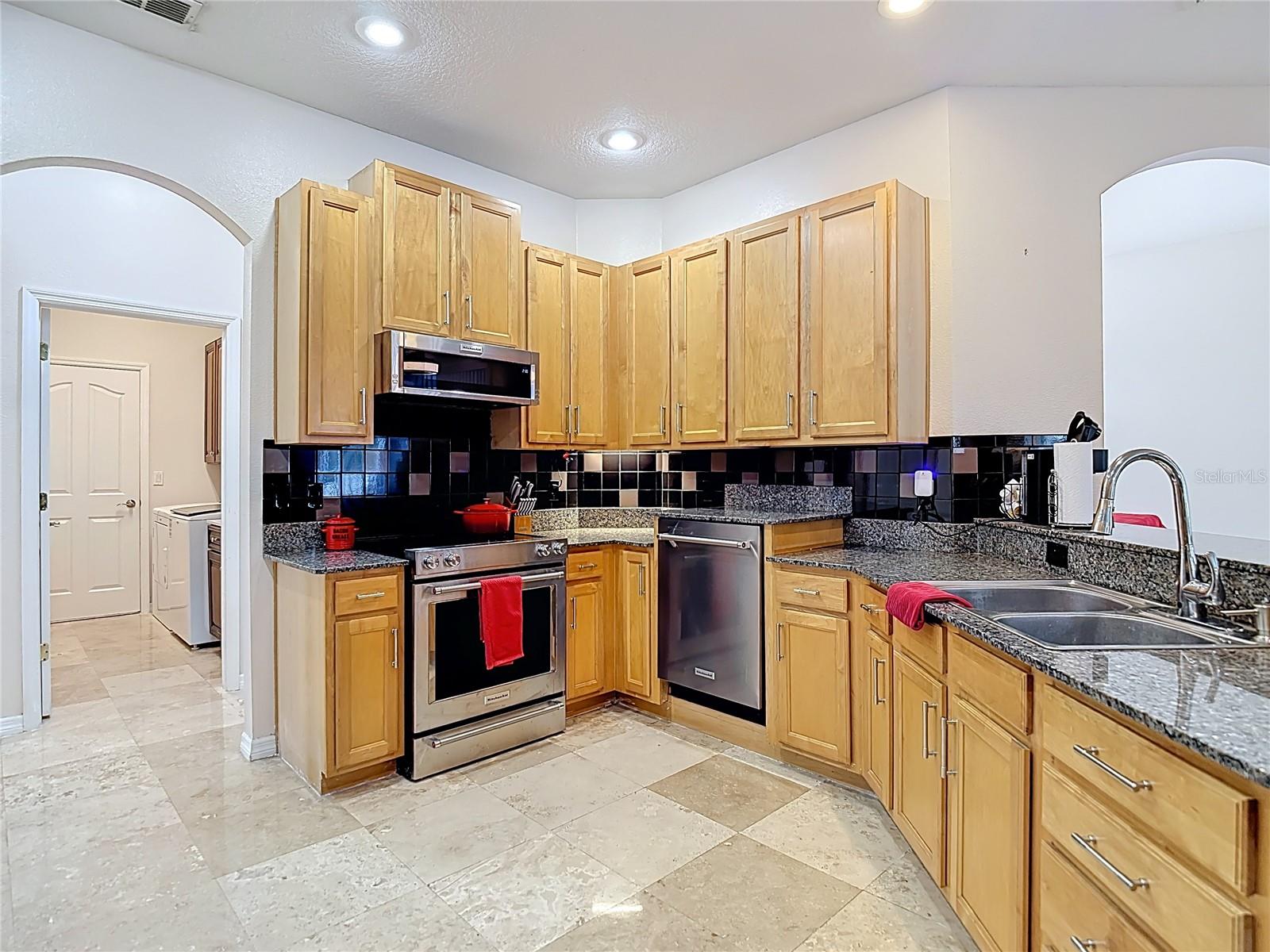 Image 19 of 100 For 18520 Oak Way Drive