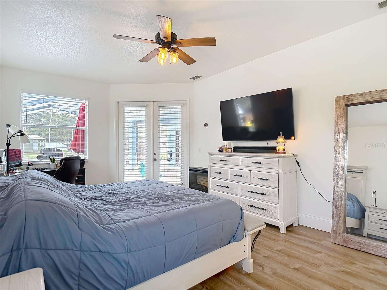 Image 31 of 100 For 18520 Oak Way Drive