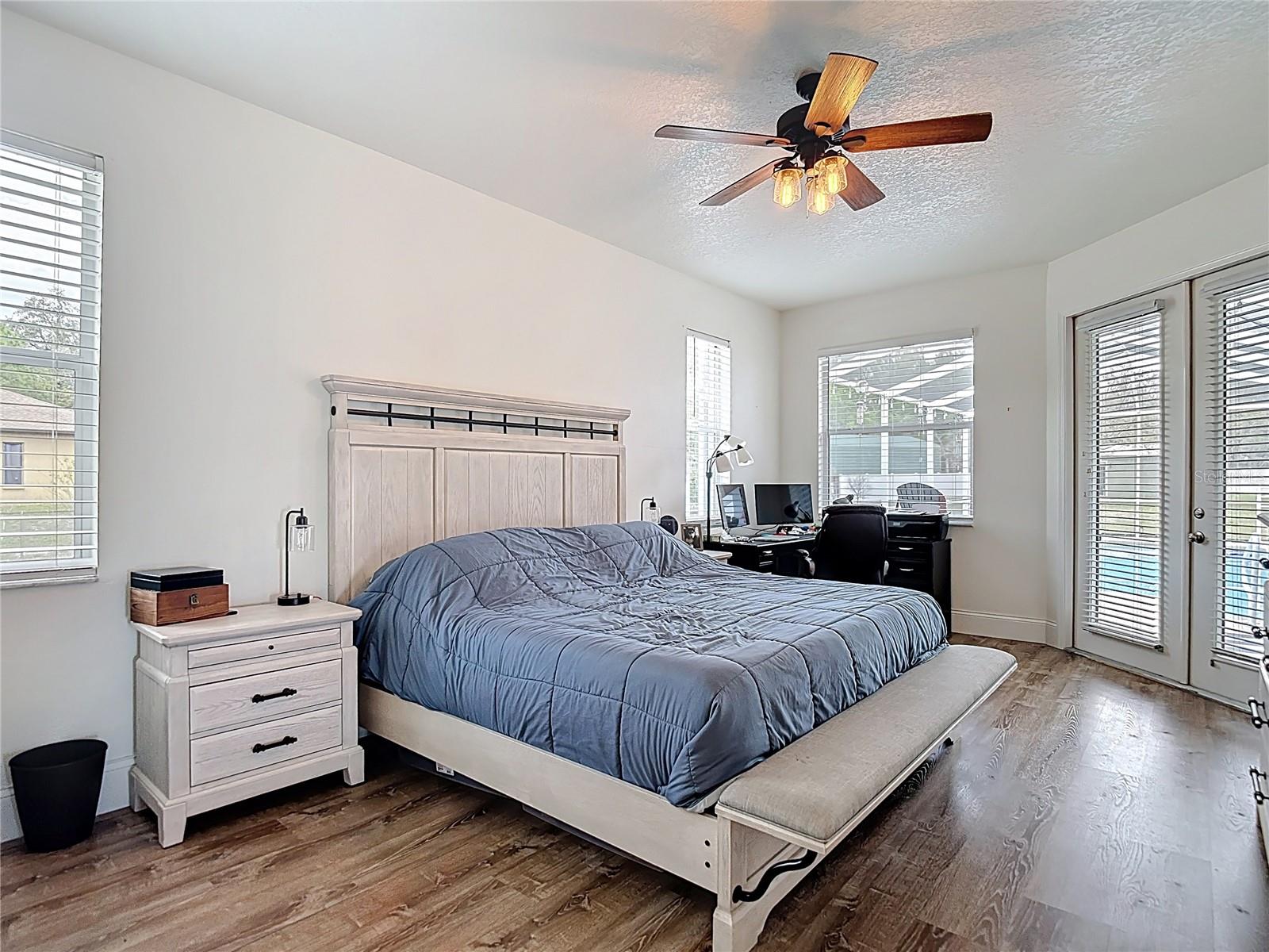 Image 32 of 100 For 18520 Oak Way Drive