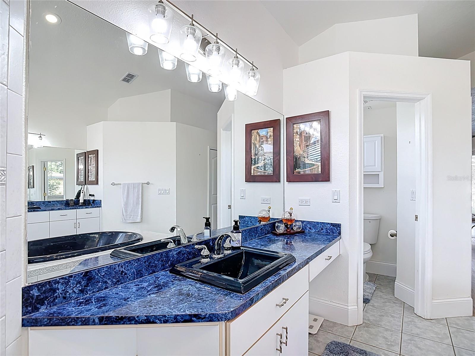 Image 42 of 100 For 18520 Oak Way Drive