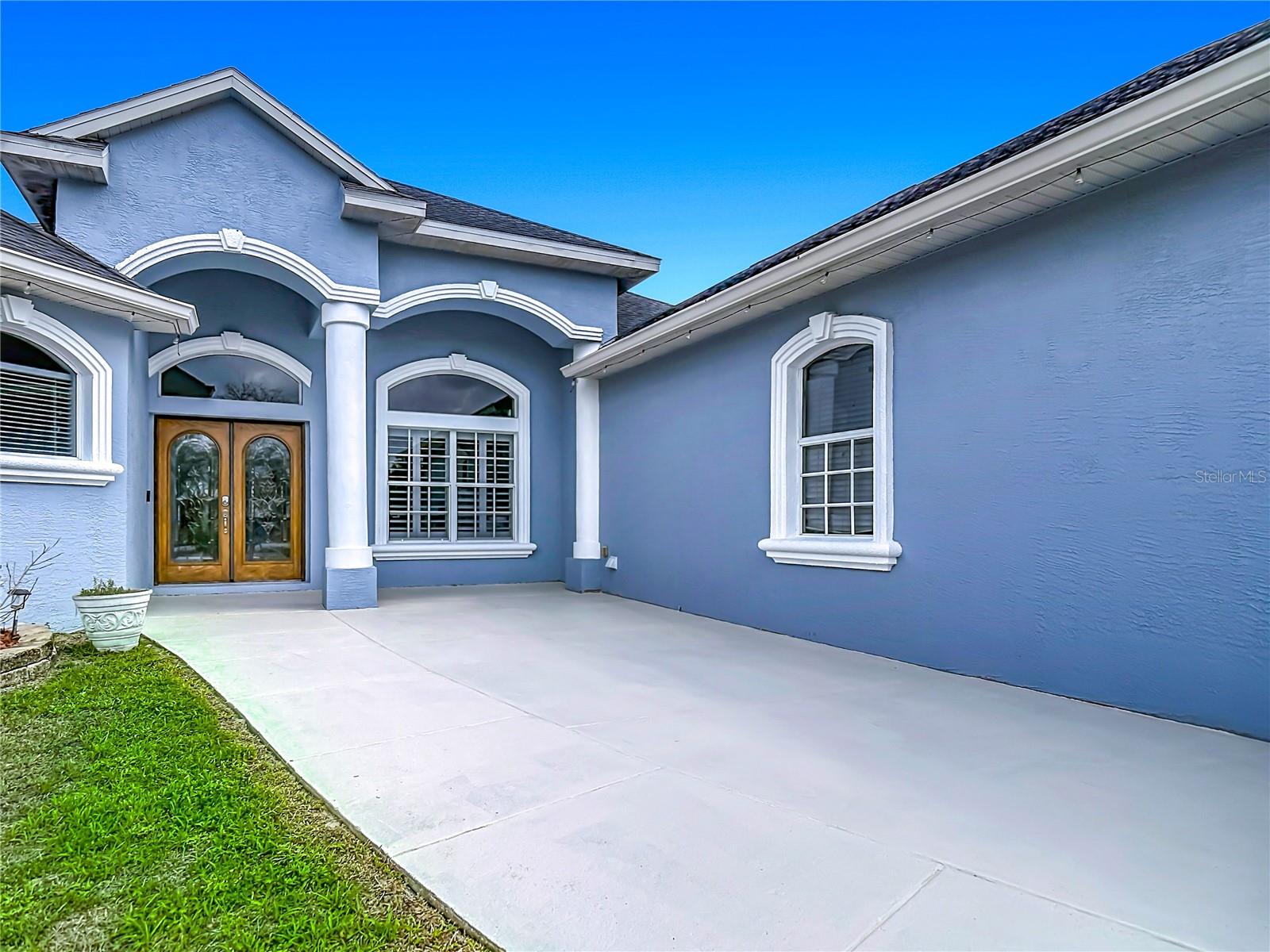 Image 5 of 100 For 18520 Oak Way Drive