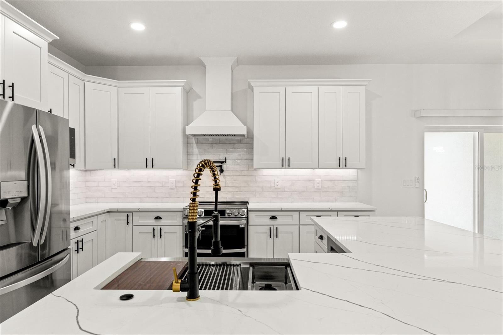 Image 24 of 59 For 14905 Peace Boulevard