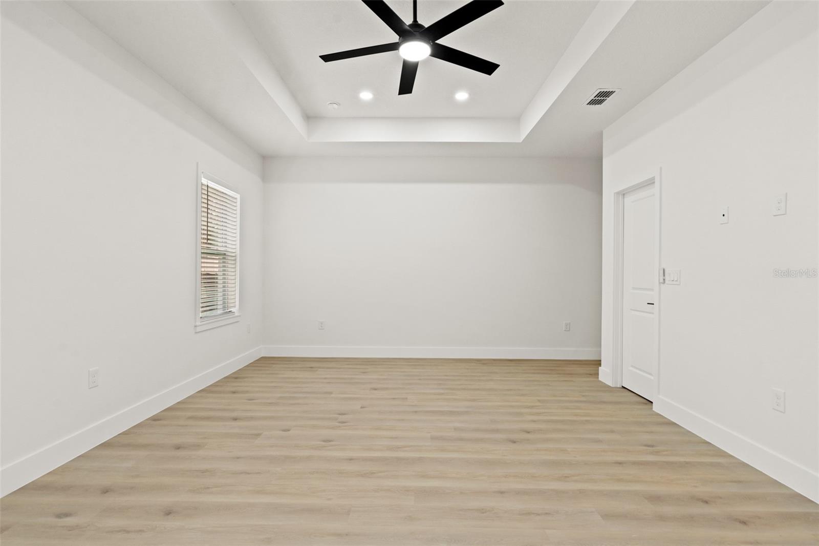 Image 30 of 59 For 14905 Peace Boulevard