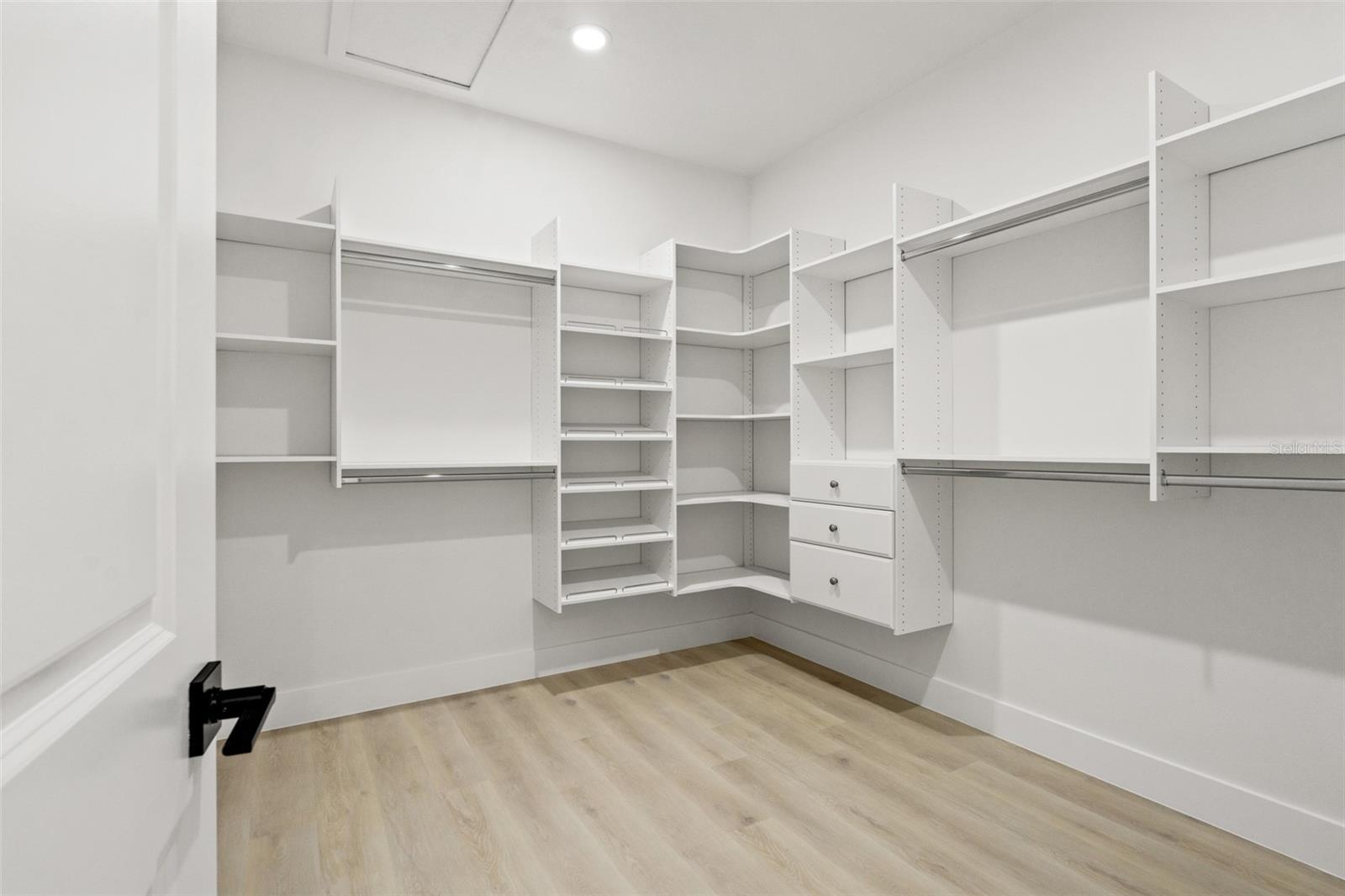 Image 37 of 59 For 14905 Peace Boulevard