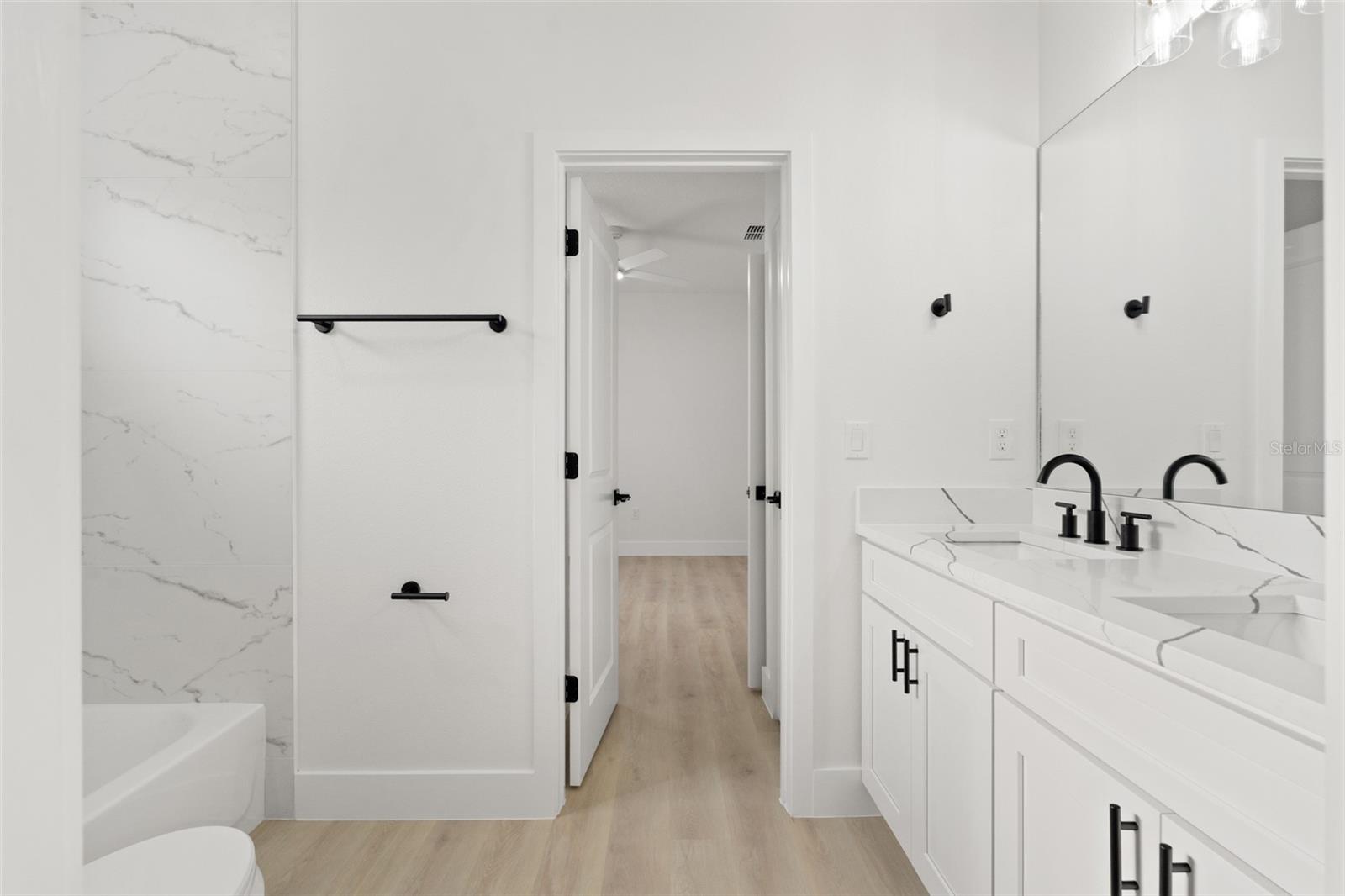 Image 45 of 59 For 14905 Peace Boulevard