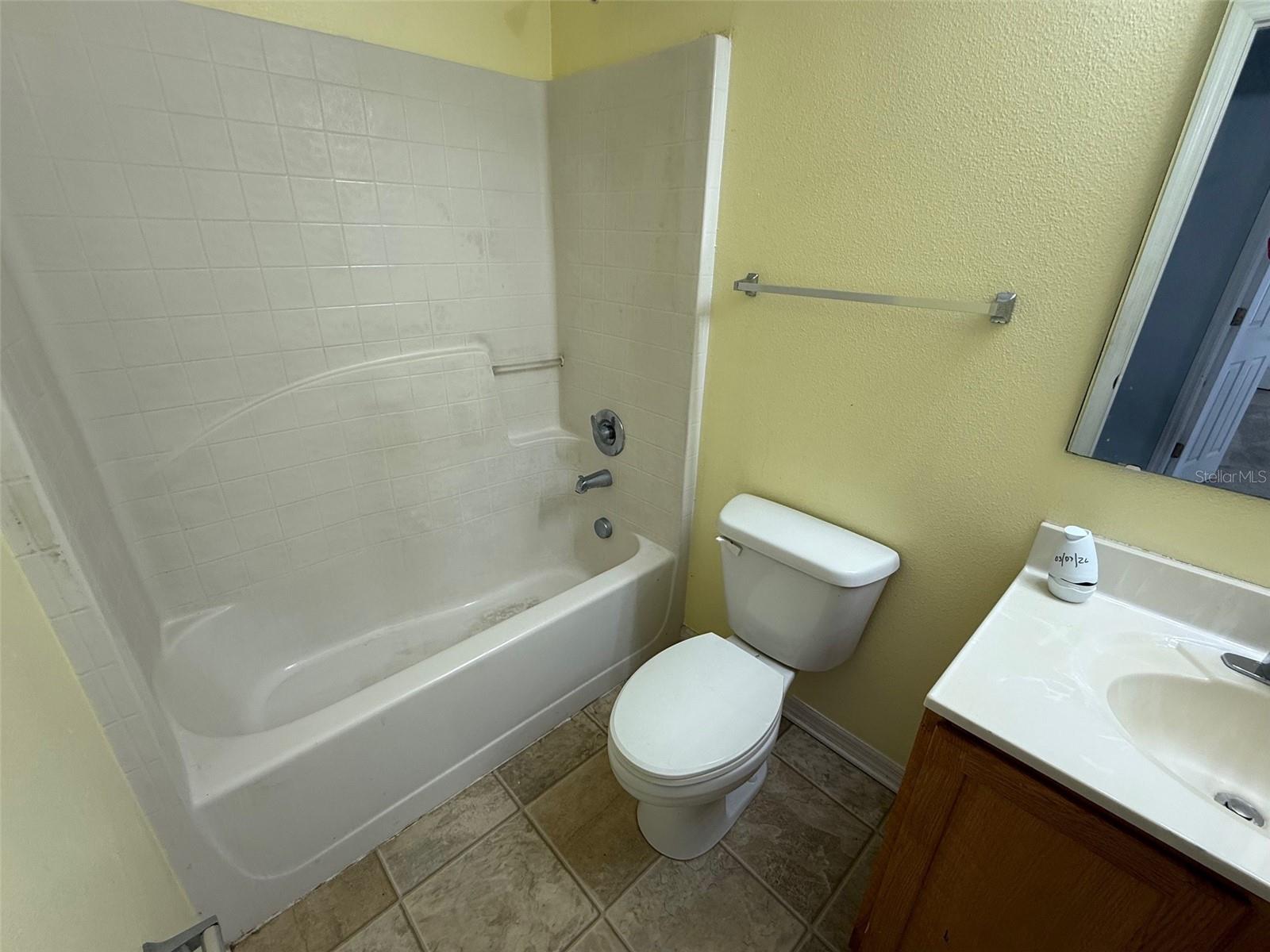 Image 14 of 19 For 708 Brenton Leaf Drive