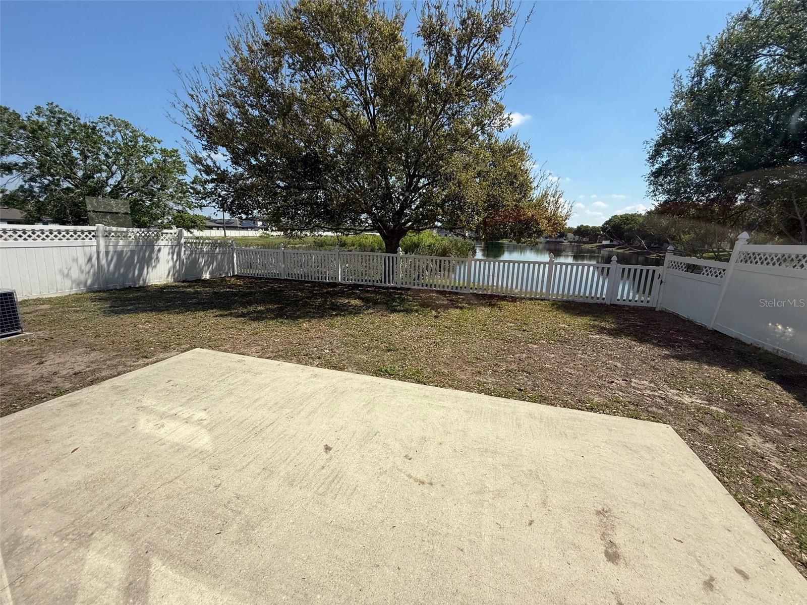 Image 17 of 19 For 708 Brenton Leaf Drive