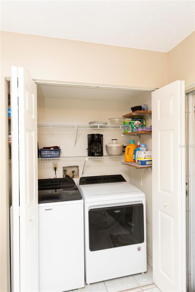 Image 21 of 46 For 4575 Whitton Way 1126