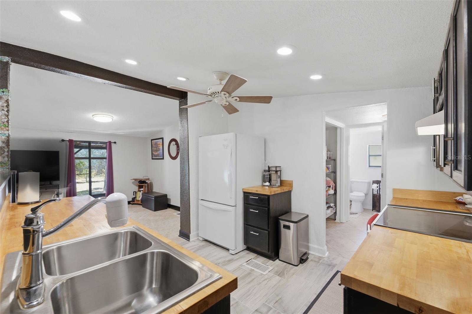 Image 21 of 46 For 515 Covelake Terrace