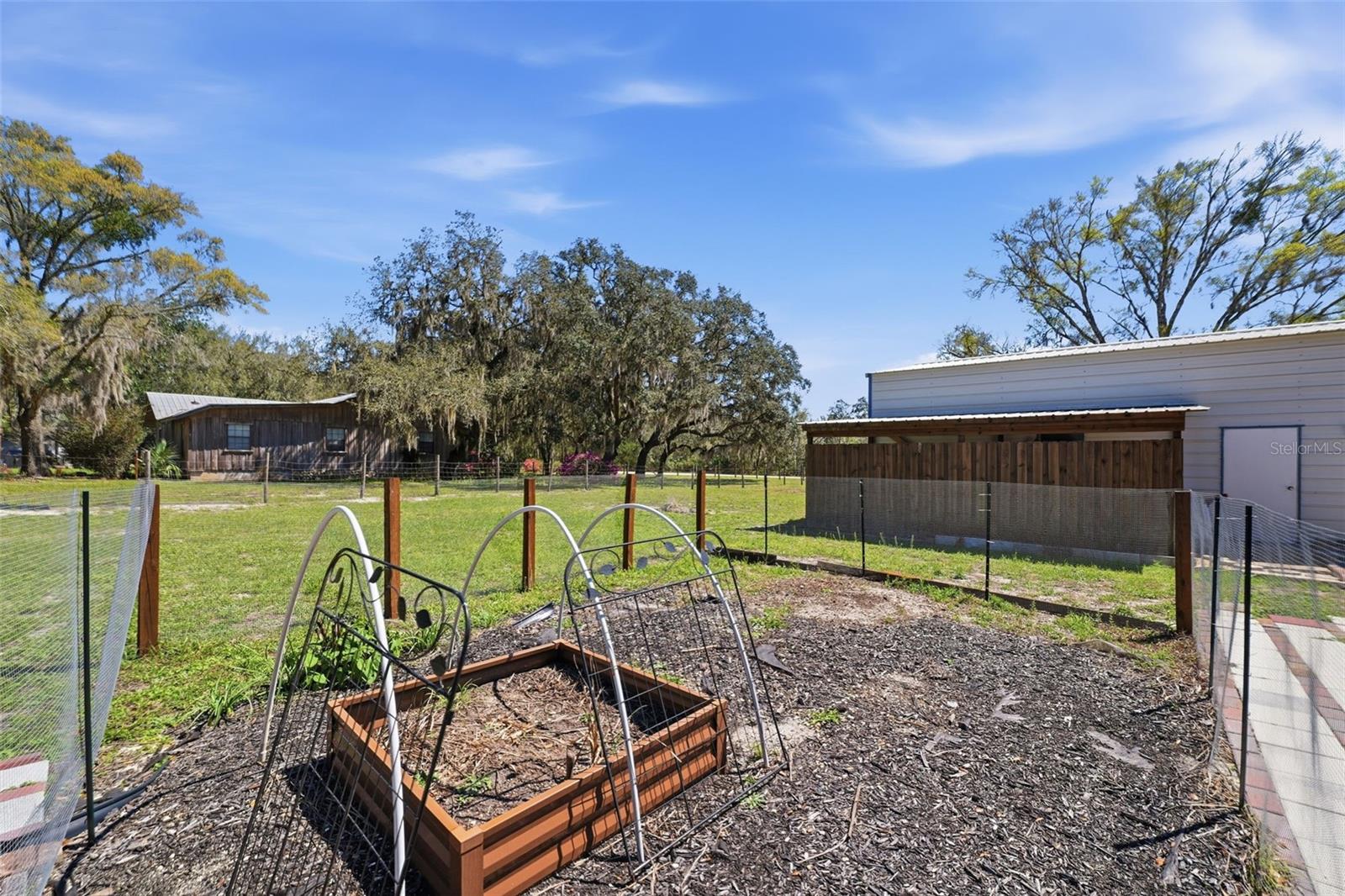 Image 44 of 46 For 515 Covelake Terrace