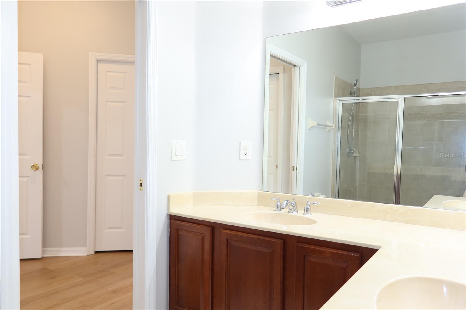 Image 18 of 40 For 8526 Sandpiper Ridge Avenue