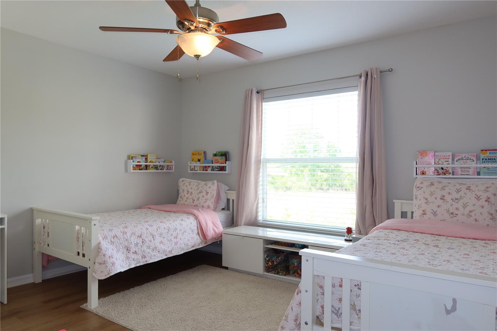 Image 27 of 40 For 8526 Sandpiper Ridge Avenue