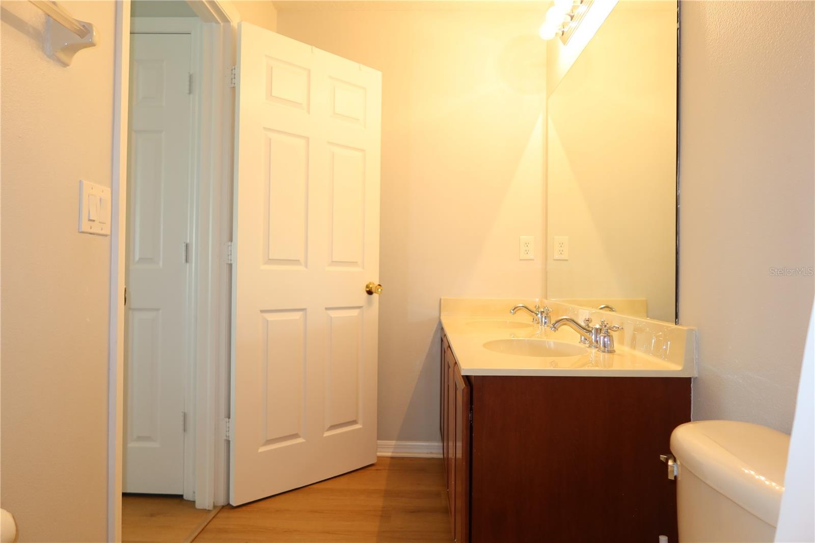 Image 29 of 40 For 8526 Sandpiper Ridge Avenue