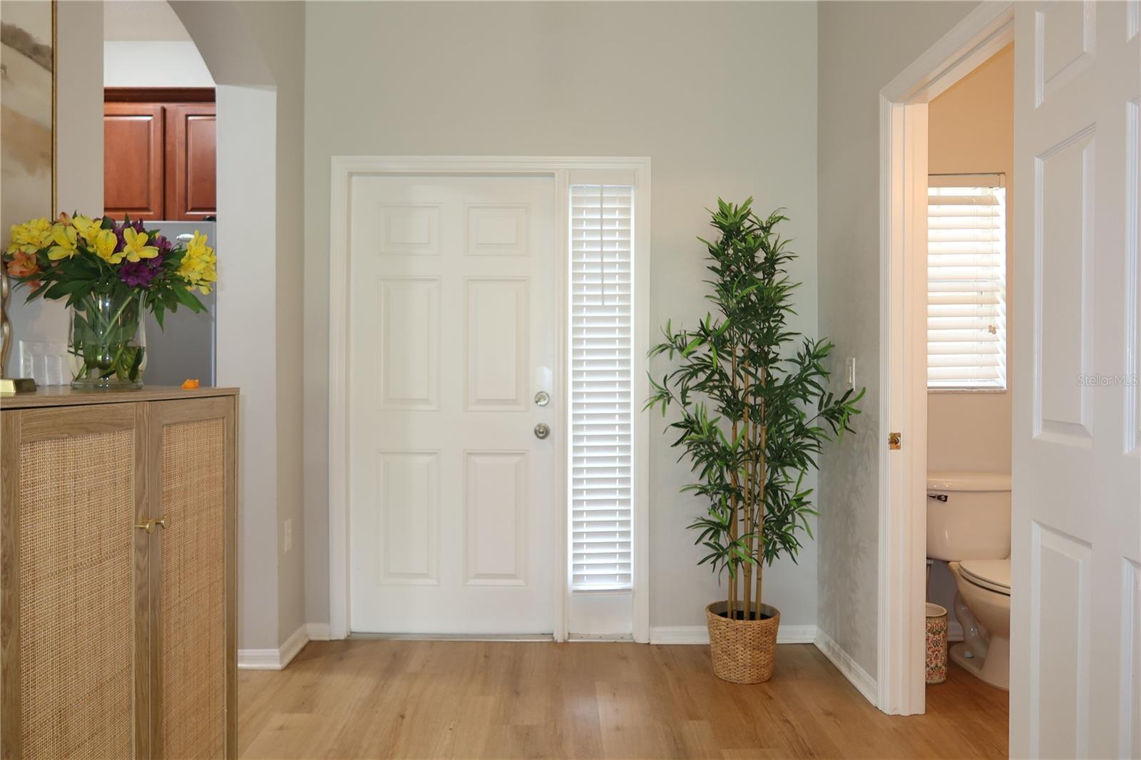 Image 4 of 40 For 8526 Sandpiper Ridge Avenue