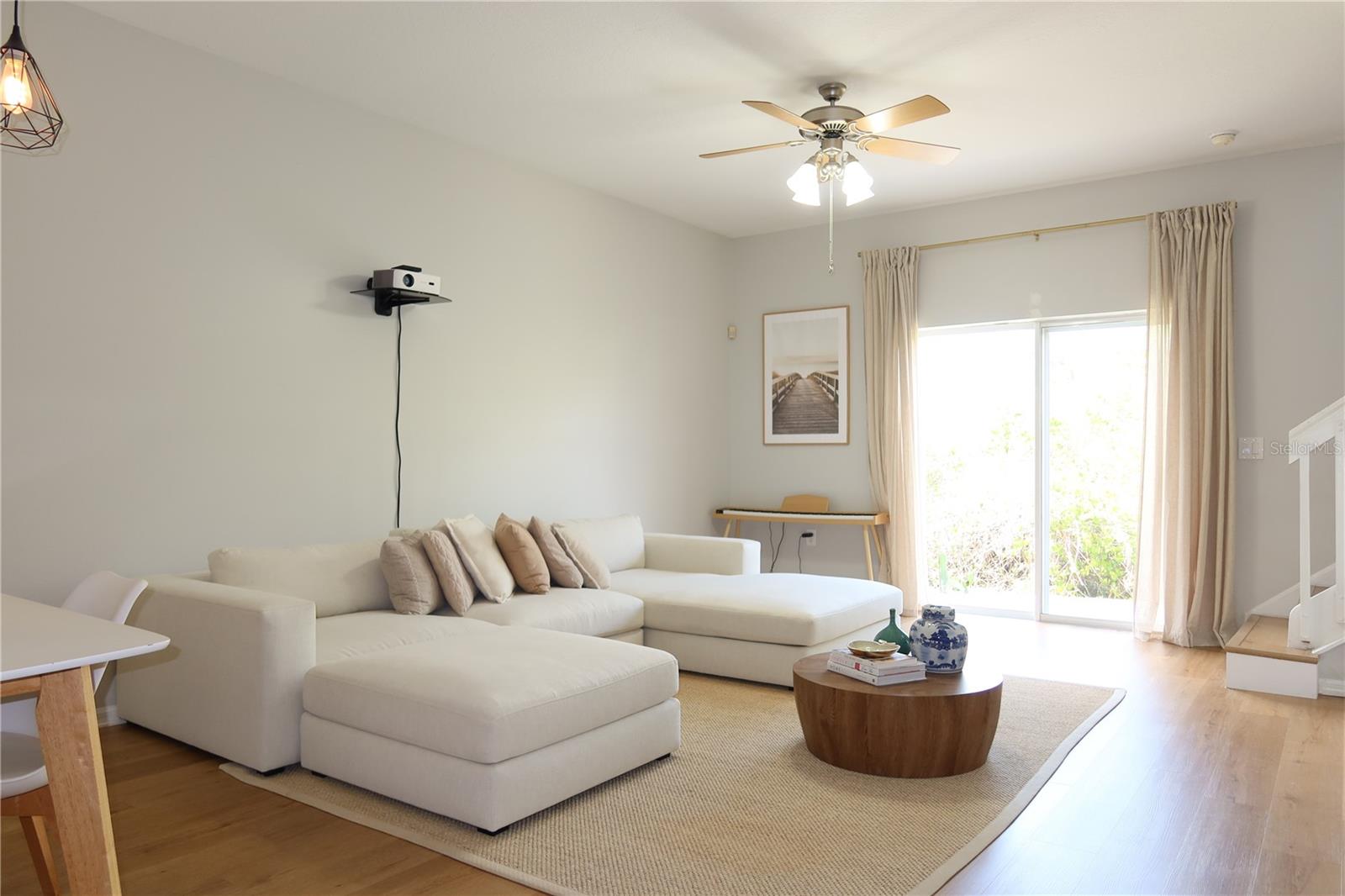 Image 7 of 40 For 8526 Sandpiper Ridge Avenue