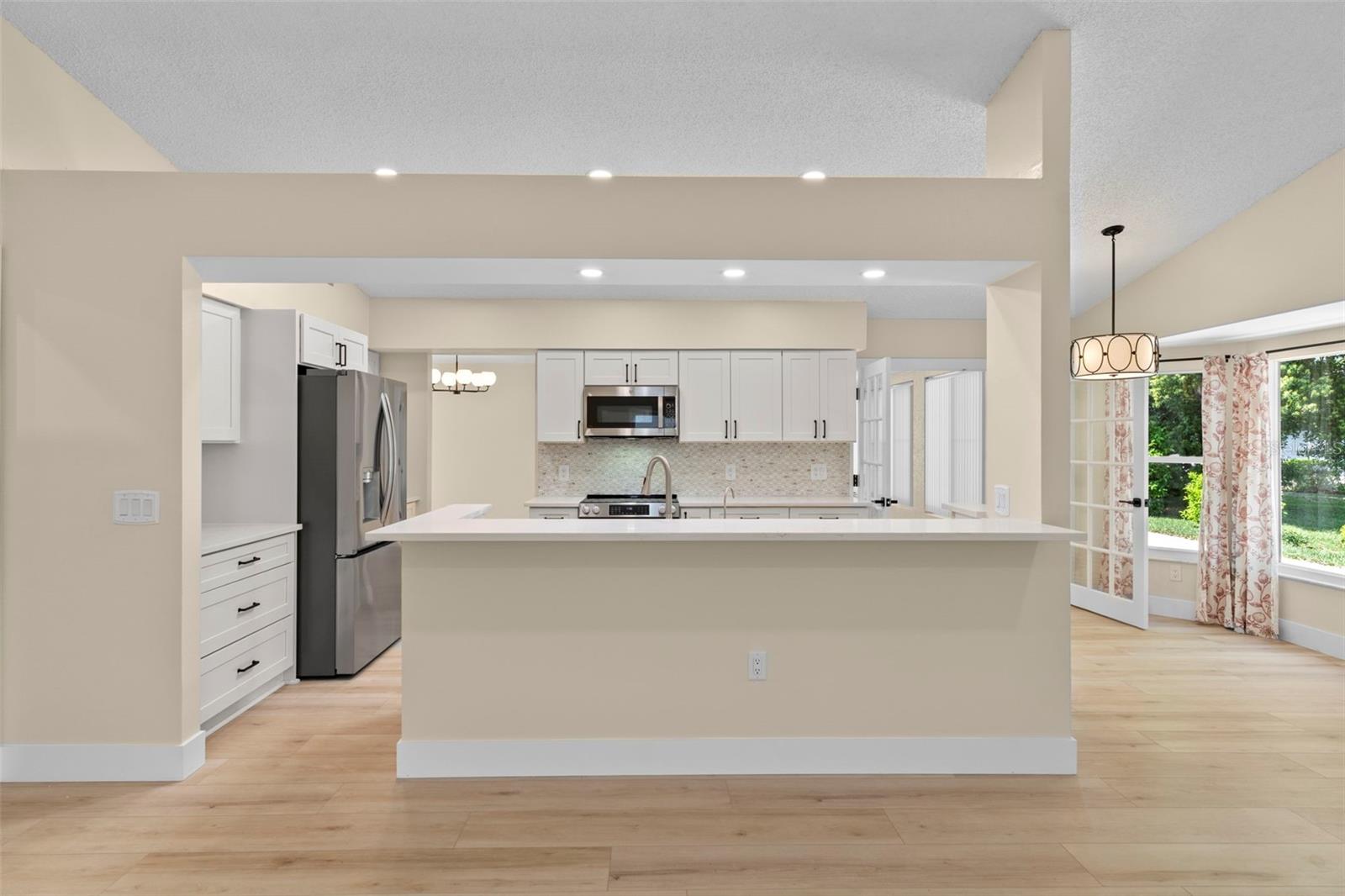 Image 16 of 87 For 8143 Laurel Green Drive