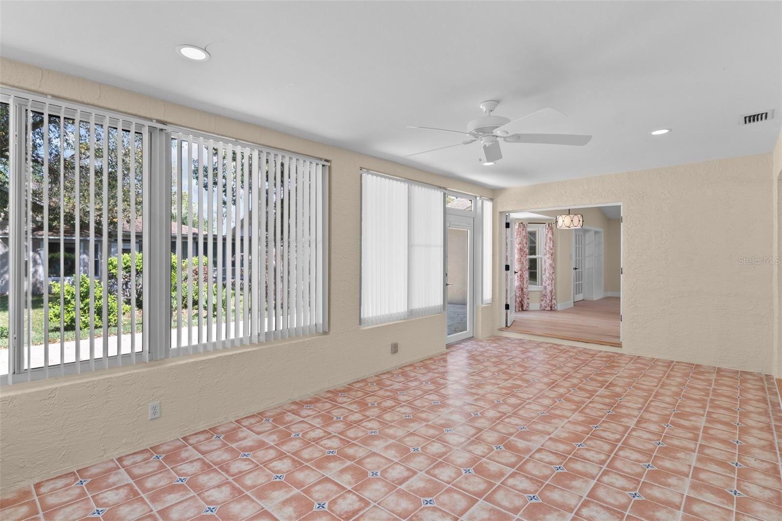 Image 37 of 87 For 8143 Laurel Green Drive