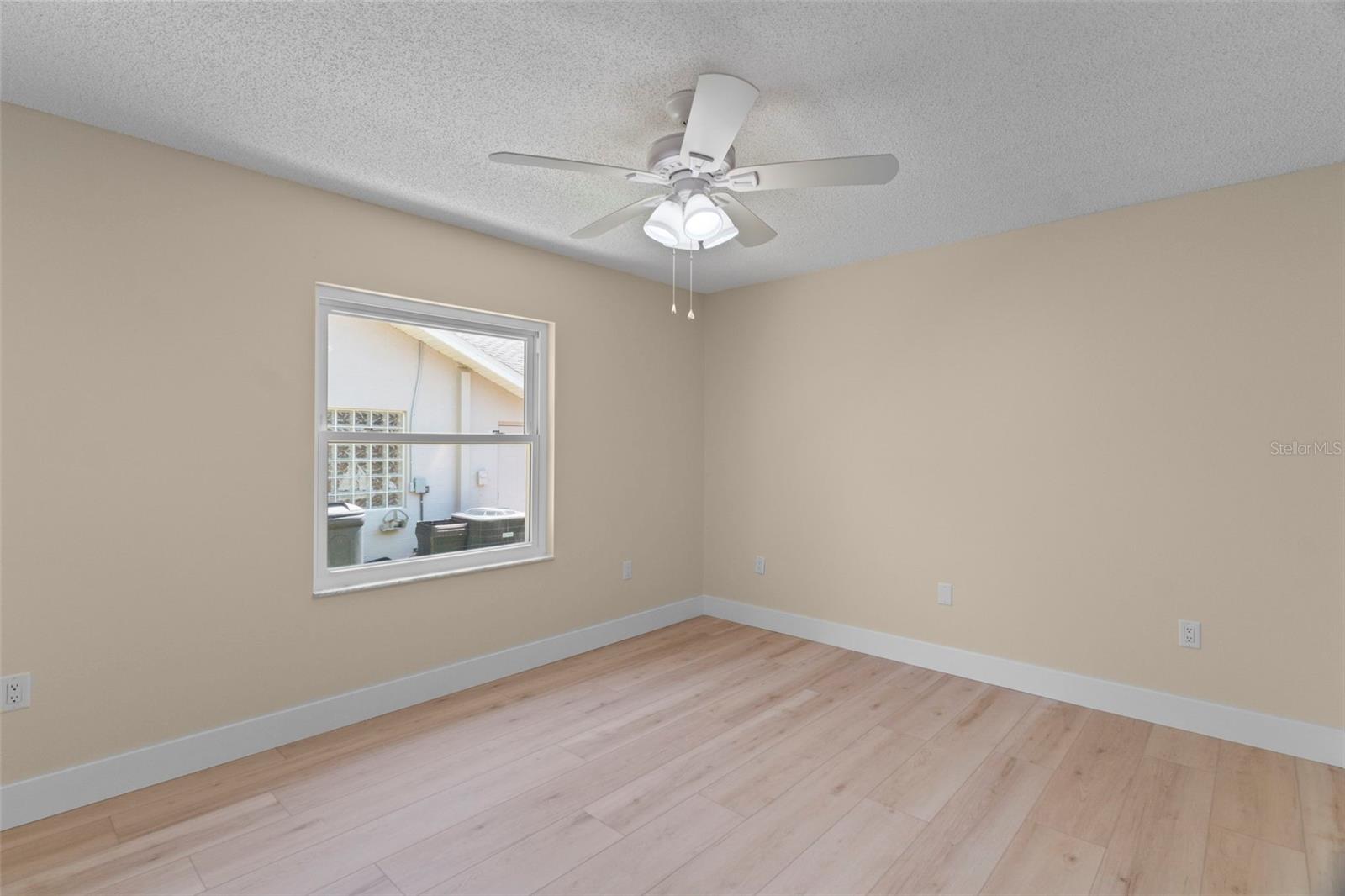 Image 41 of 87 For 8143 Laurel Green Drive