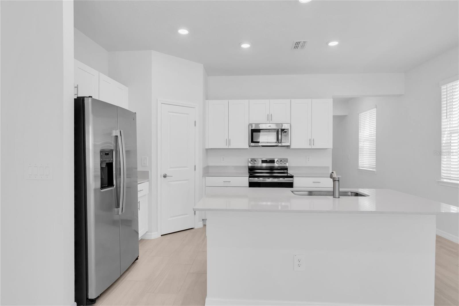 Image 13 of 43 For 10881 Molasses Way