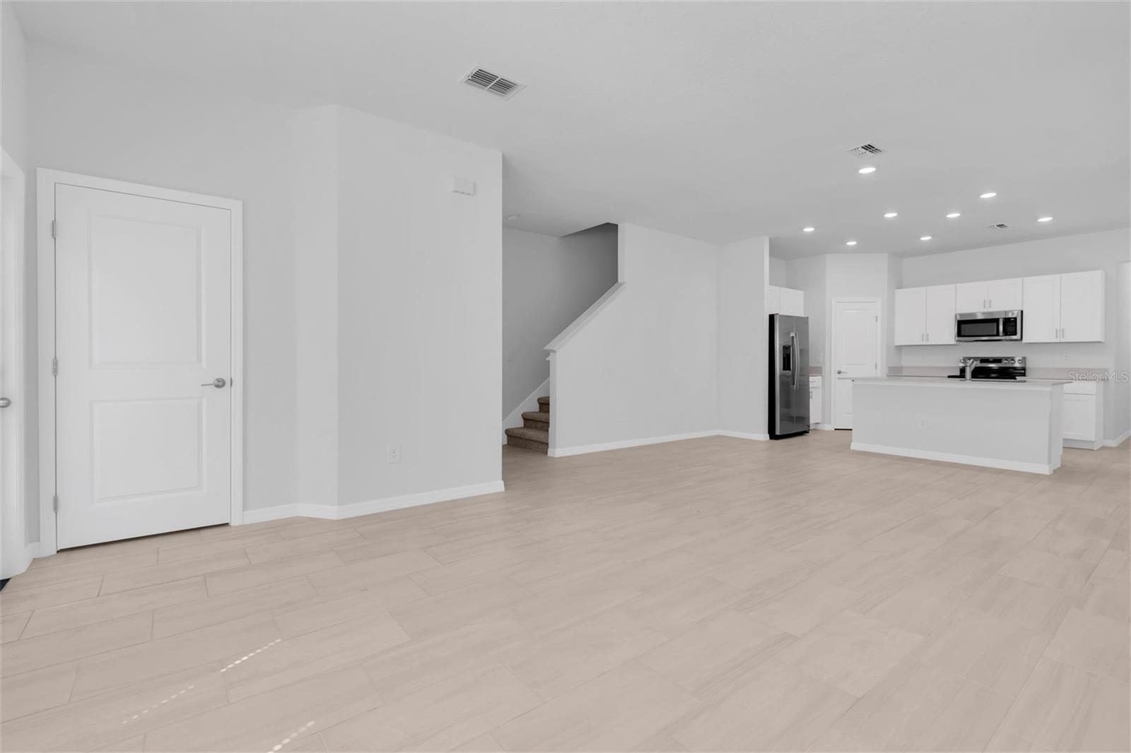 Image 7 of 43 For 10881 Molasses Way