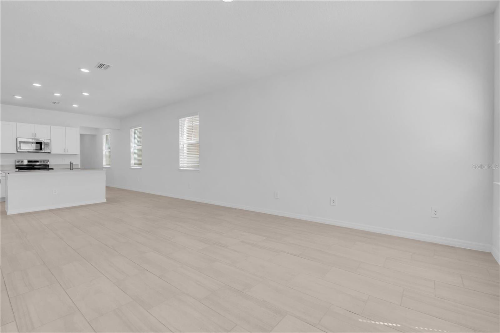 Image 8 of 43 For 10881 Molasses Way