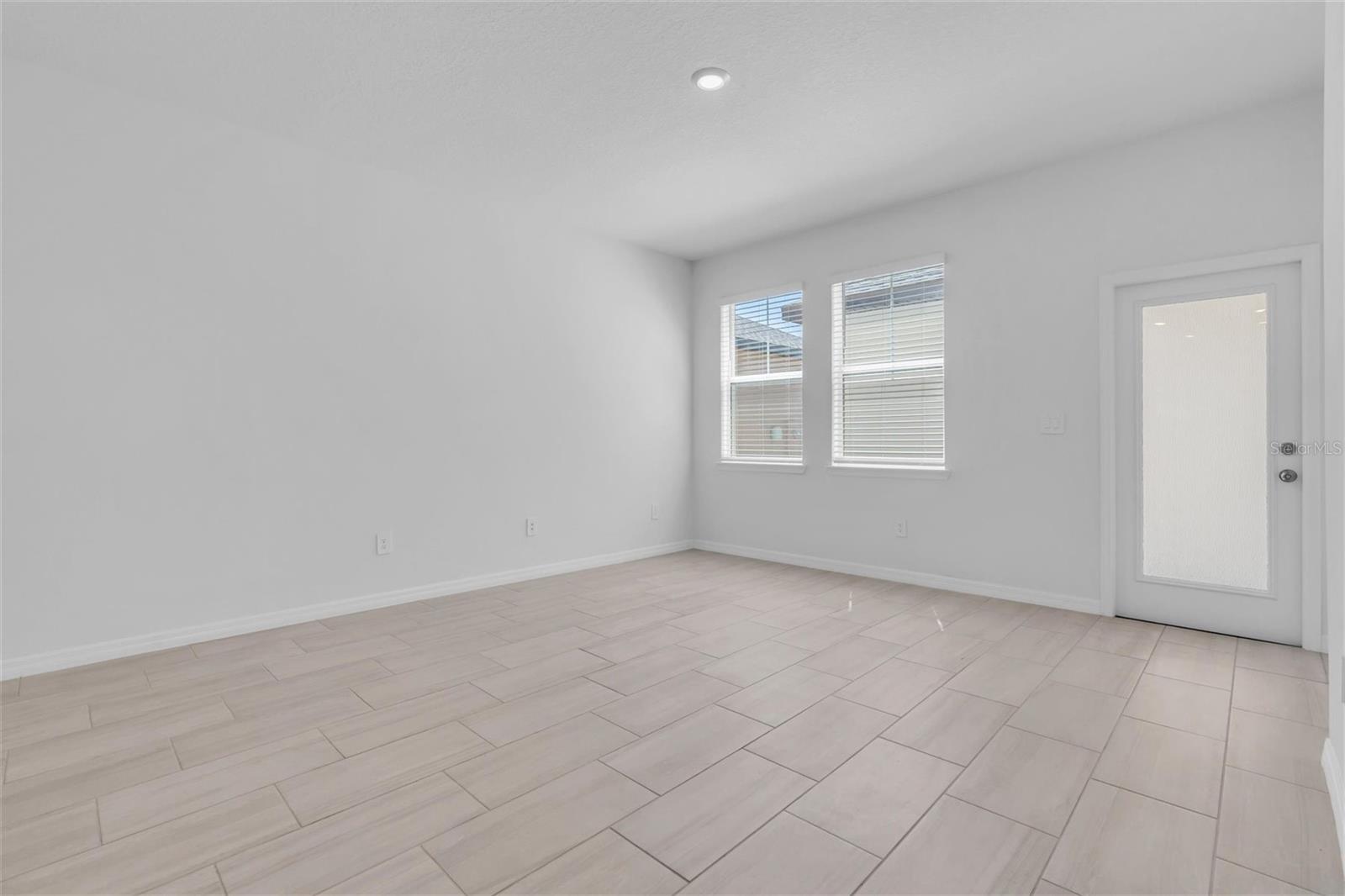 Image 9 of 43 For 10881 Molasses Way