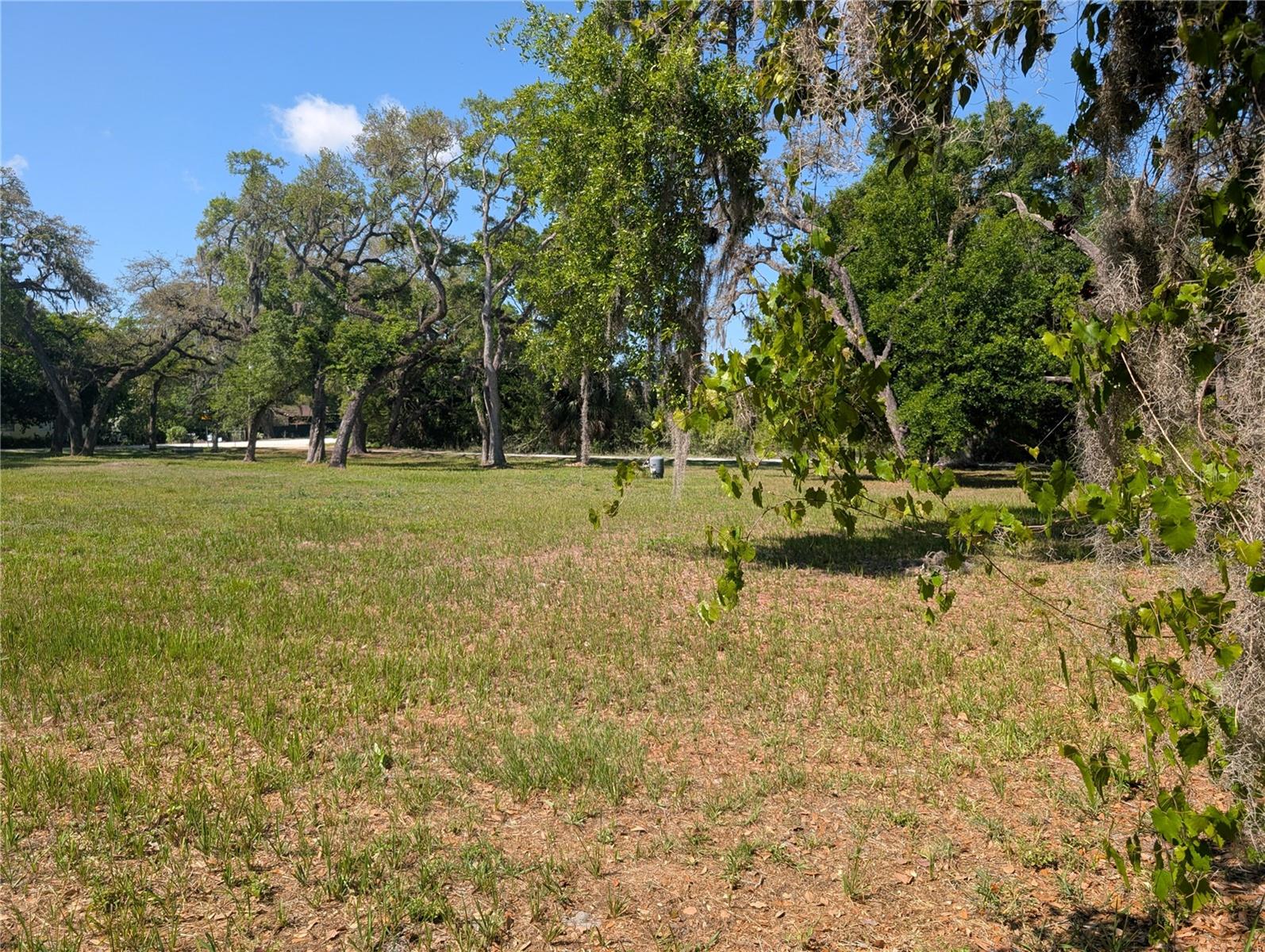 Image 4 of 8 For 8519 Adonis Rd