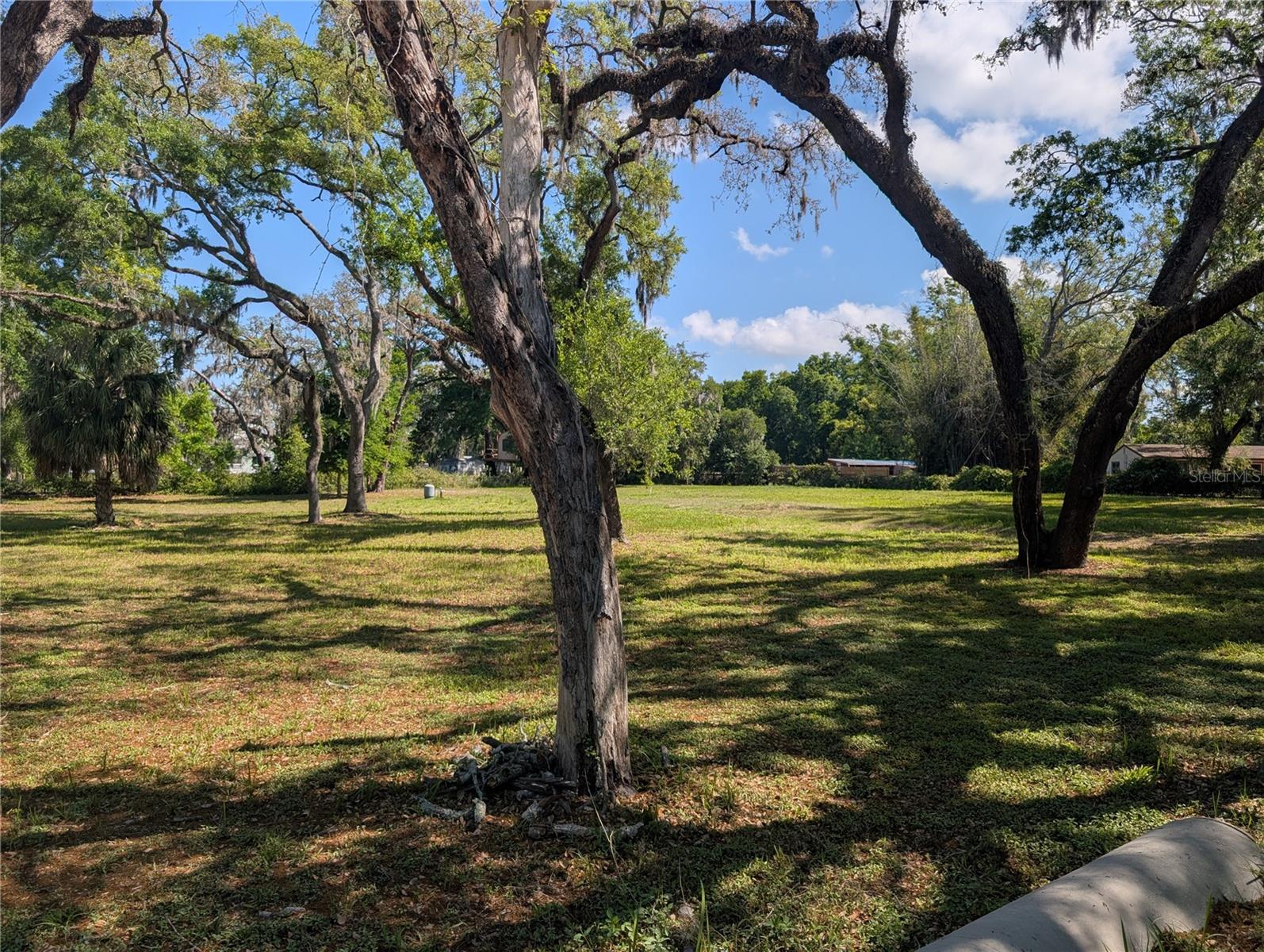 Image 5 of 8 For 8519 Adonis Rd