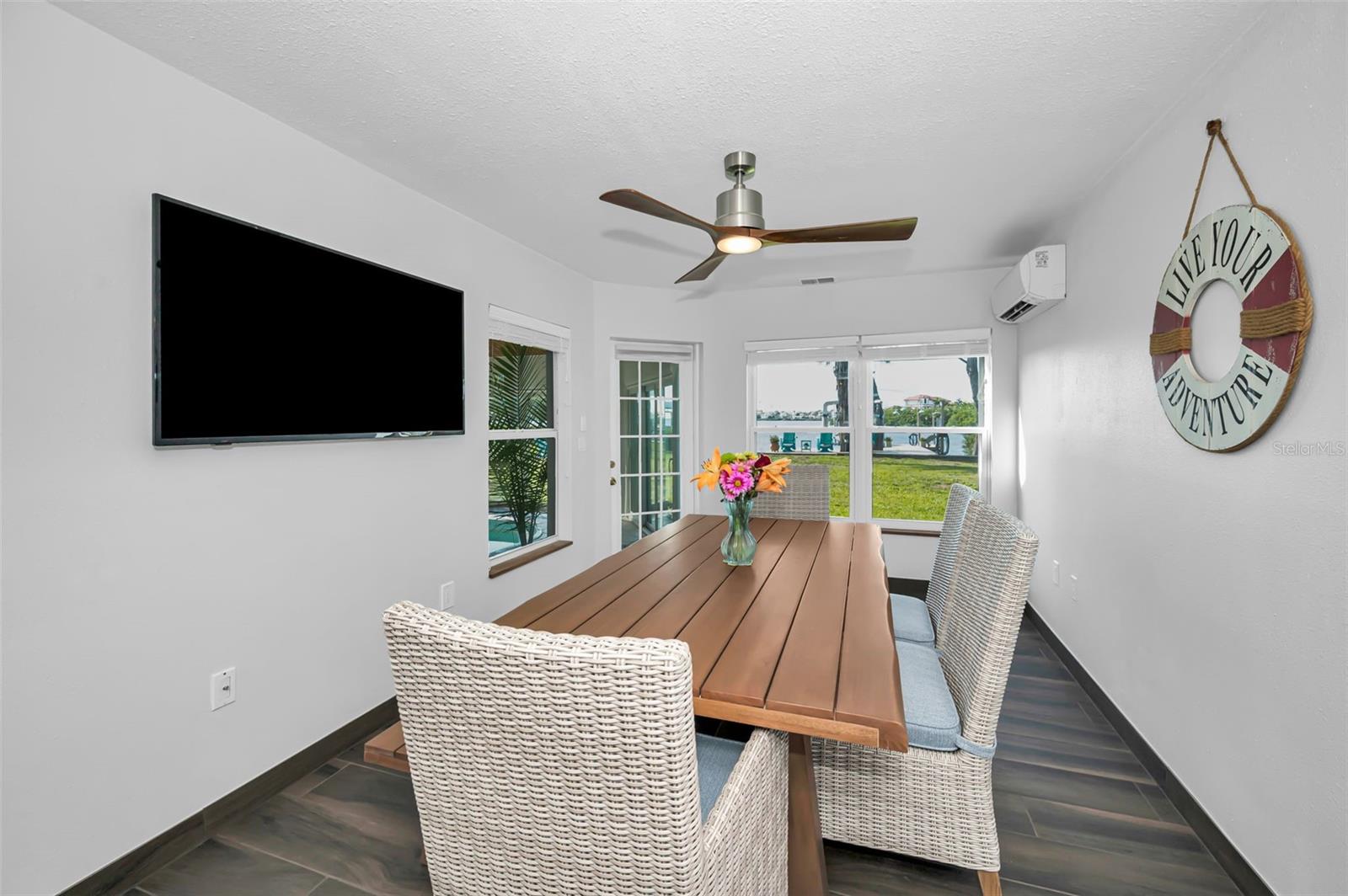 Image 25 of 100 For 1626 Sea Breeze Drive