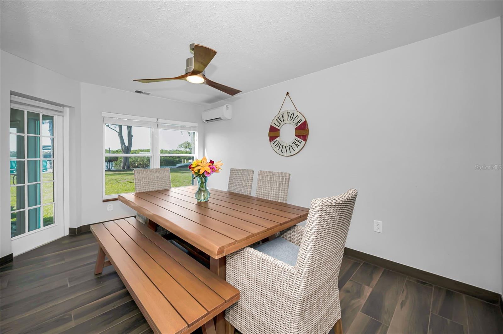 Image 26 of 100 For 1626 Sea Breeze Drive