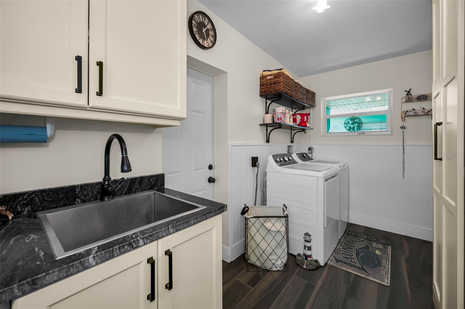 Image 36 of 100 For 1626 Sea Breeze Drive