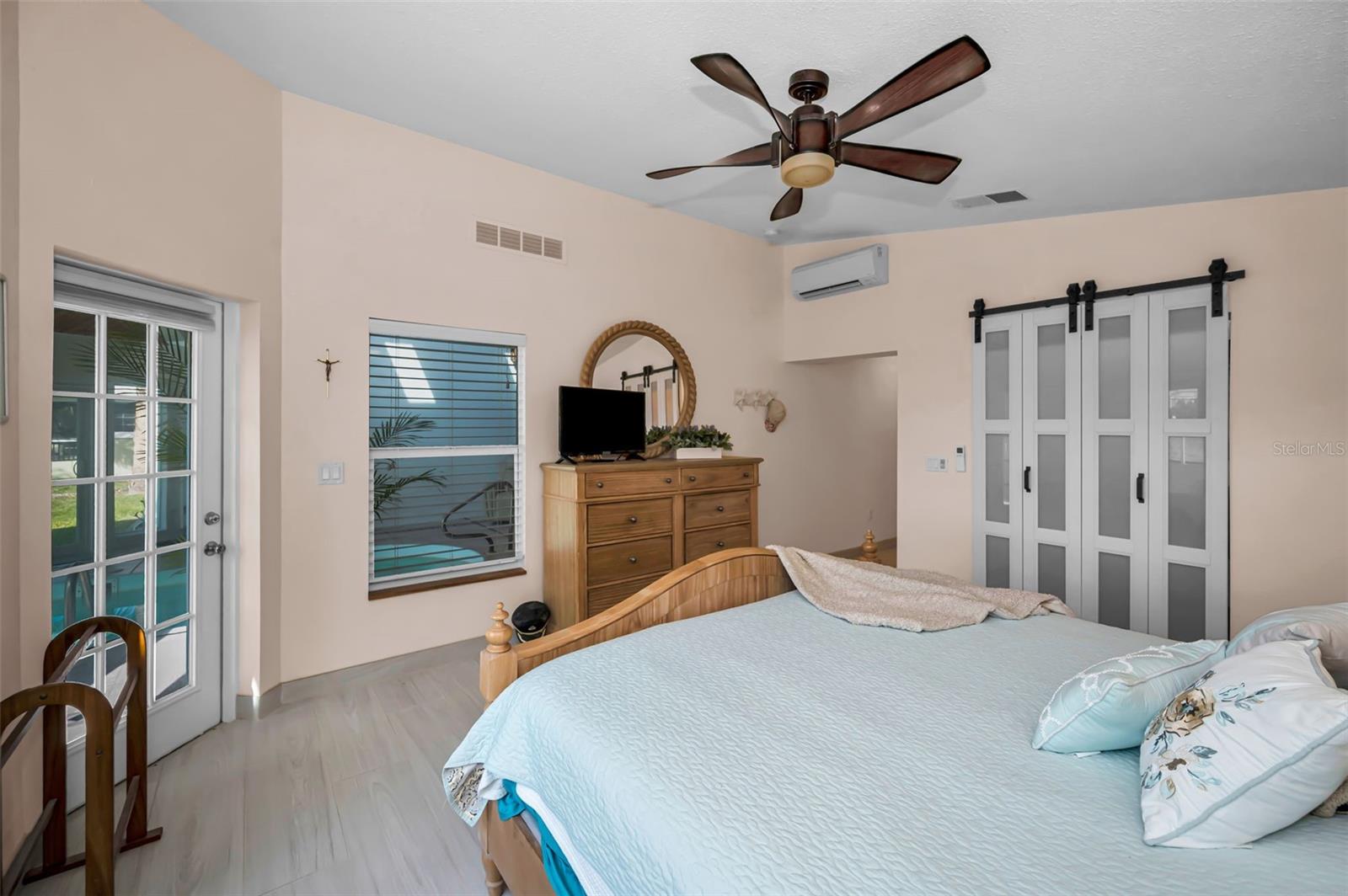 Image 39 of 100 For 1626 Sea Breeze Drive