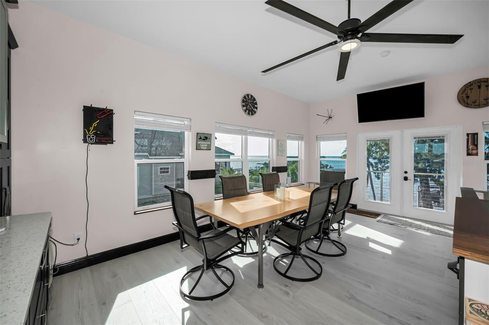 Image 52 of 100 For 1626 Sea Breeze Drive