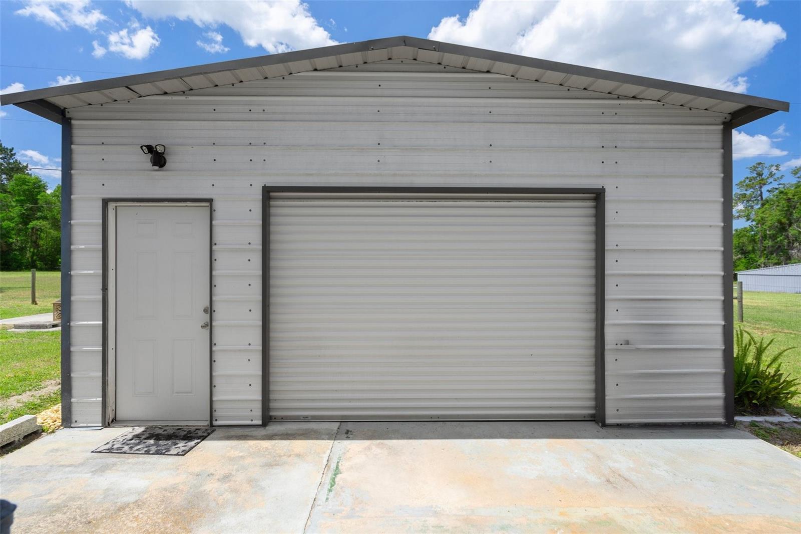 Image 5 of 56 For 20334 Woodside Street